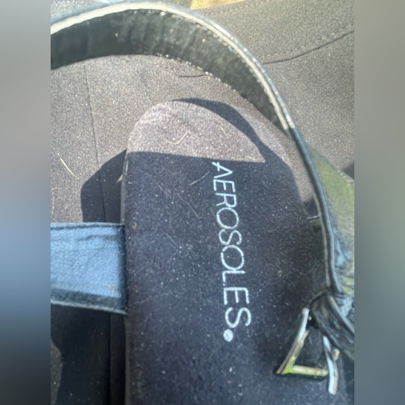 Sandals - Picture 2 of 4